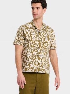 Houston White Men's Floral Jacquard Short Sleeved Camp Shirt